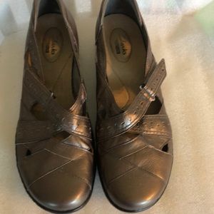 Clarks Bendables Ashland Spin in Pewter Size 9